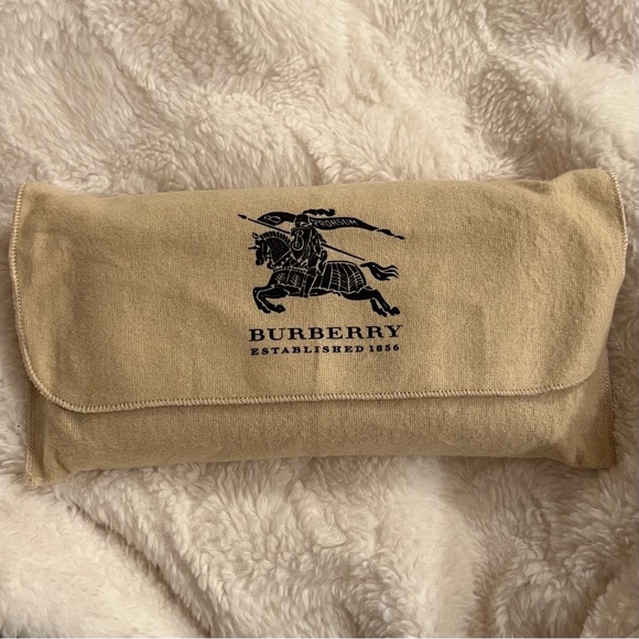 AUTHENTIC Burberry Horseferry Check Elmore Zip Around Wallet - Picture 5 of 12